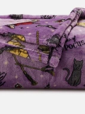 Disney Hocus Pocus Plush Kohls The Big One  Throw Blanket